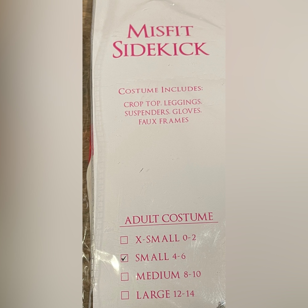 Spirit Misfit Sidekick Costume, Size Small - Picture 9 of 9